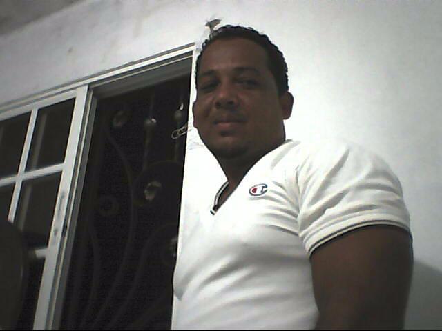 Date this gorgeous Dominican Republic man Oscar3000 from San Pedro De Macoris DO4275