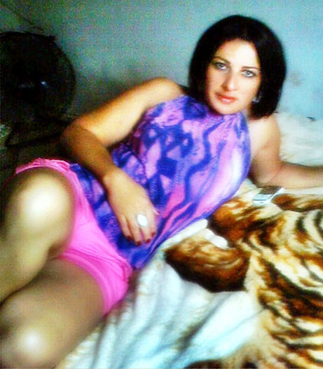Date this good-looking Brazil girl Simone from Paranavai BR3070