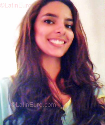 Date this cute Brazil girl Larissa from Rio de Janeiro BR3080