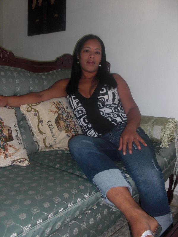 Date this hot Dominican Republic girl Luz maria from Bonao DO4344