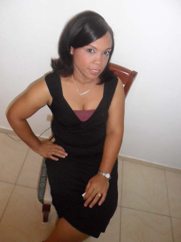Date this beautiful Dominican Republic girl Soni from Santo Domingo DO4364