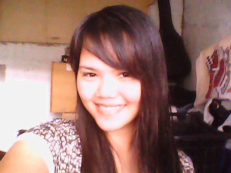 Date this young Philippines girl Joan from Cebu PH280