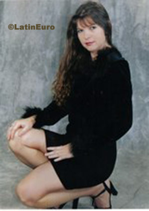 Date this voluptuous Brazil girl Marileide from Campo Grande BR3233