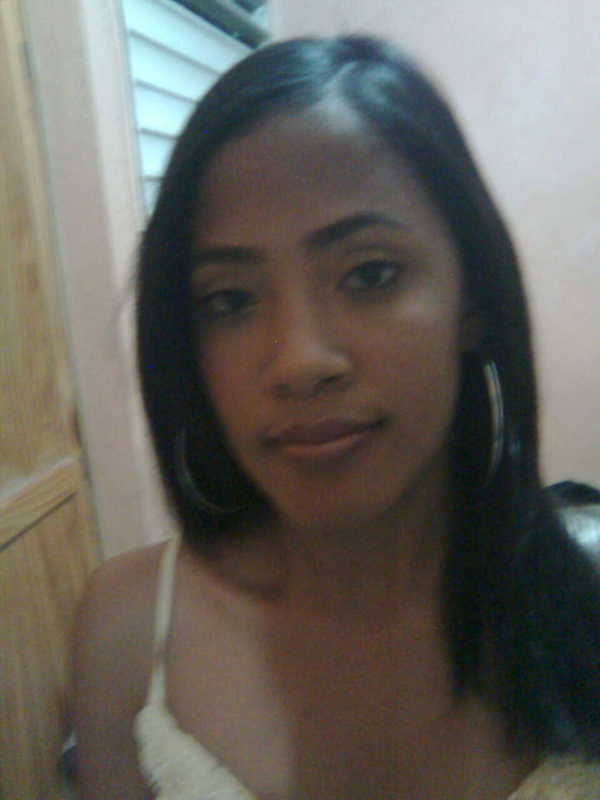 Date this good-looking Dominican Republic girl FARCONERY from Santiago DO4658