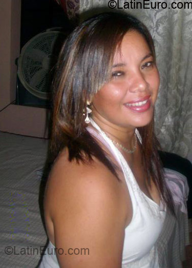 Date this fun Honduras girl Pattricia from Santa Barbara HN196