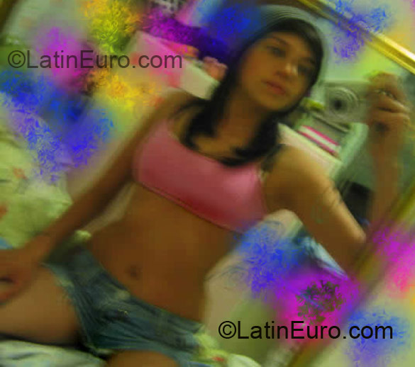 Date this funny Colombia girl Monica from Bogota CO5956