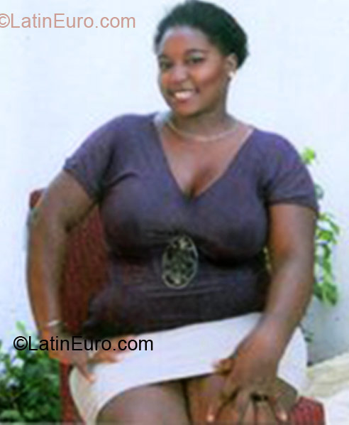 Date this fun Dominican Republic girl Martha from Santo Domingo DO4687