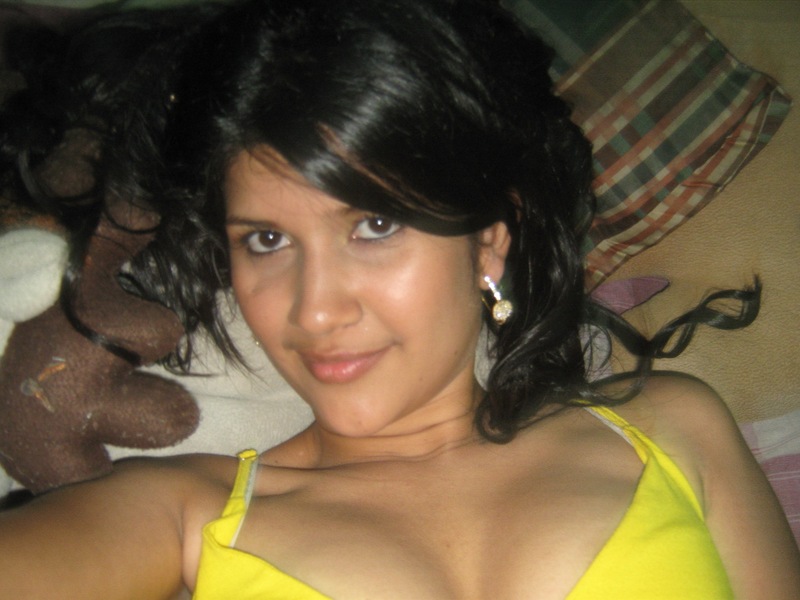 Date this young Colombia girl Dulcesito from Cucuta CO4662