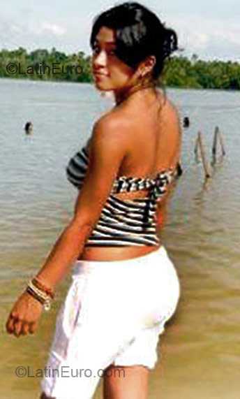 Date this lovely Peru girl Helen from Lima PE297