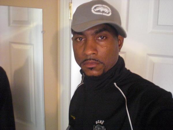 Date this foxy United States man Sexydawg from Seattle US6876