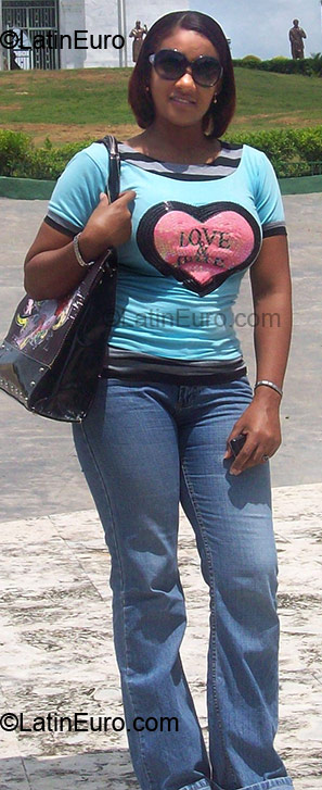 Date this georgeous Dominican Republic girl Carmen Lidia from San Pedro De Macoris DO4887