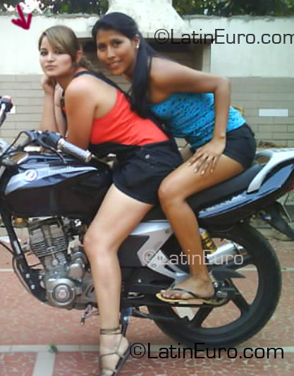 Date this lovely Bolivia girl Yesmin from Santa Cruz PE306