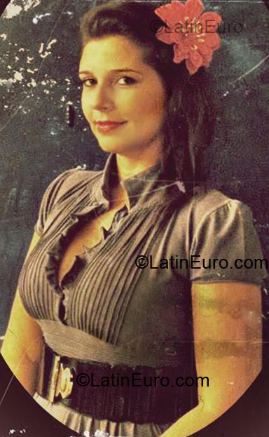 Date this stunning Brazil girl Maria Fernanda from Rio de Janeiro BR3430
