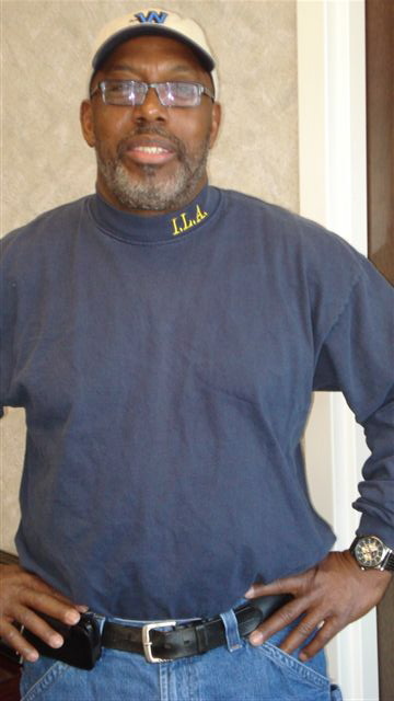 Date this georgeous United States man Drayod from Wilmington US7093