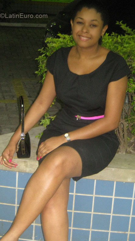 Date this pretty Brazil girl Sandra from Vitória BR3455