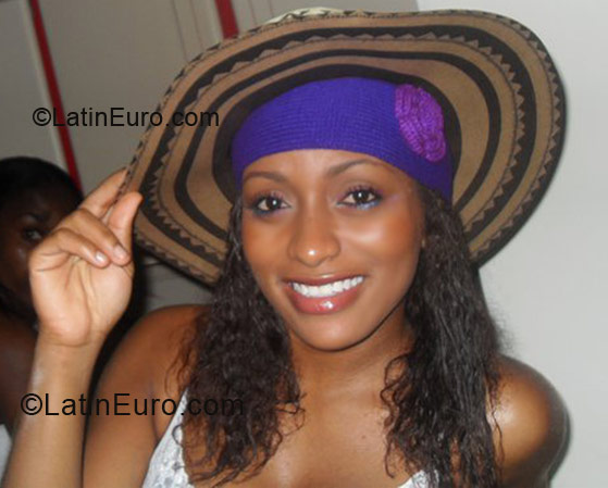 Date this tall Colombia girl Anne from Pereira CO5947