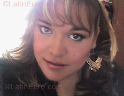 Date this voluptuous Mexico girl Cony from Guadalajara MX188