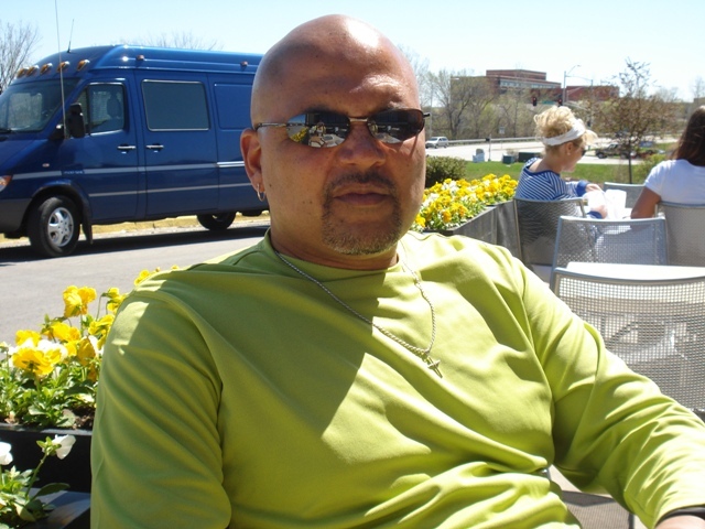 Date this good-looking United States man Kc111 from Saint Louis US7220