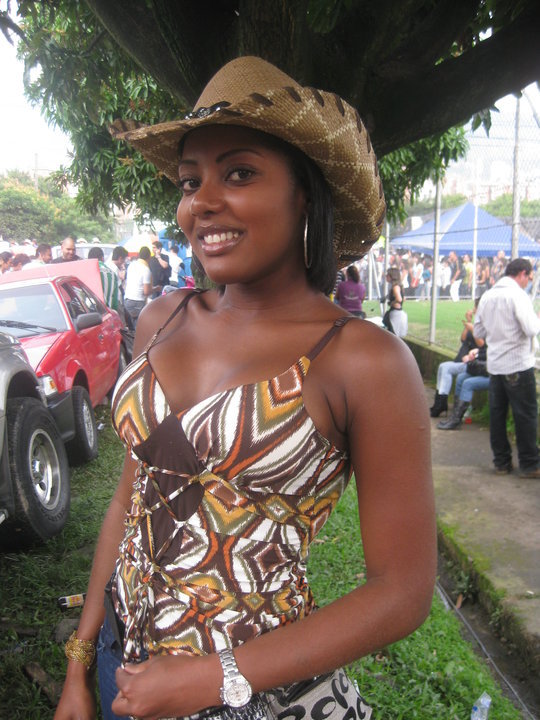 Date this beautiful Colombia girl Sandra milena from Medellin CO10013