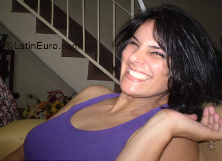 Date this sultry Brazil girl Regiane from Rio De Janeiro BR3635
