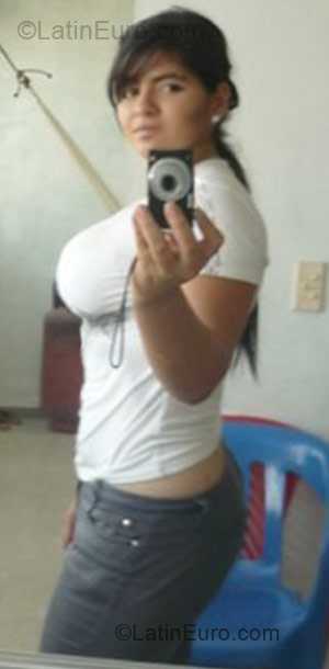 Date this cute Colombia girl Marby from Bogota CO6623