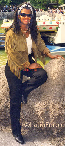 Date this gorgeous Brazil girl Genilza from Rio de Janeiro BR3701