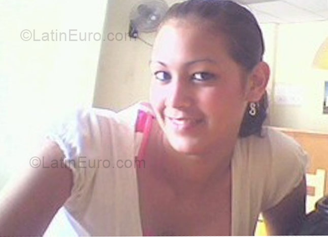 Date this beautiful Ecuador girl Gaby from Guayaquil EC36