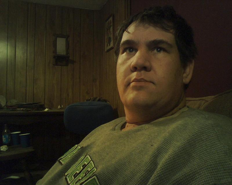 Date this happy United States man Aaron from Osage City US7738