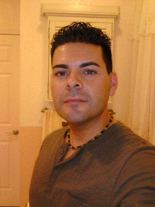 Date this good-looking United States man Sandro from Miami US7752