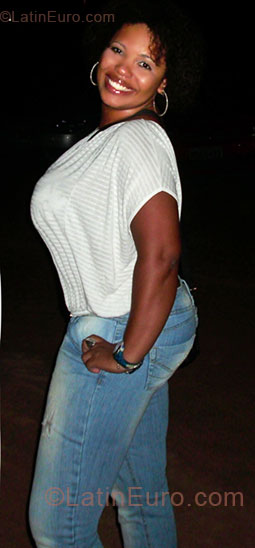 Date this funny Brazil girl Maria from Vila Velha BR3853