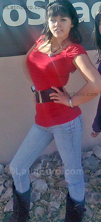Date this pretty Mexico girl Vannesa from Mexico City MX239