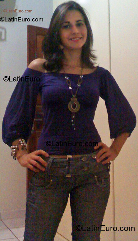 Date this voluptuous Brazil girl Vanusa from Mirassol d Oeste BR3915