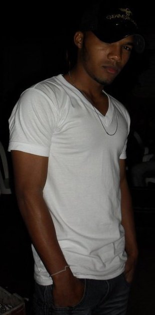 Date this athletic Dominican Republic man Neftali taveras from Santiago De Los Caballeros DO5469