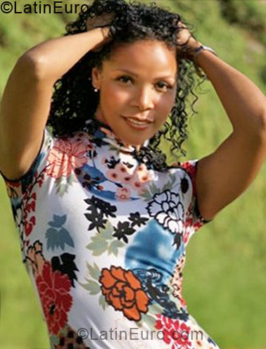 Date this delightful Peru girl Darenka from Lima PE378