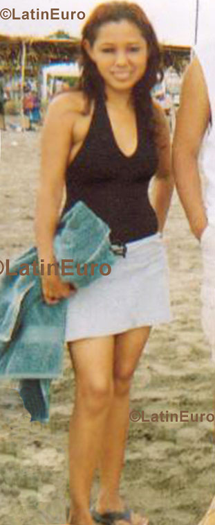 Date this delightful Honduras girl Iris from El Progresso HN256
