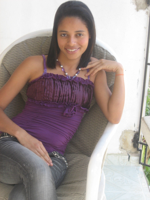 Date this cute Dominican Republic girl Glenis from Santo Domingo DO5596