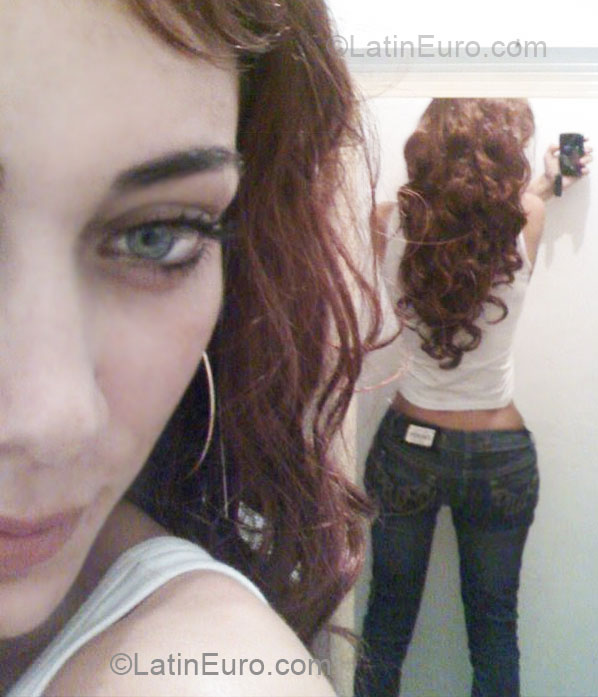 Date this young Brazil girl Clara from Cachueiro - marataizes BR4065