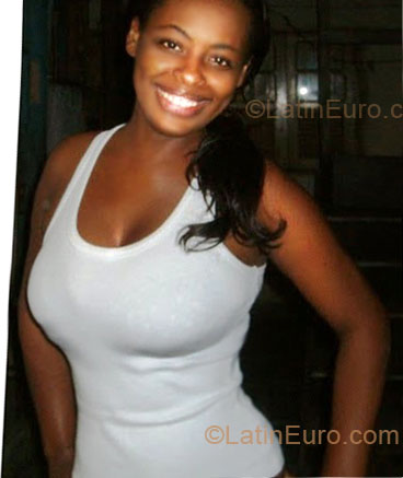 Date this hot Brazil girl Juliana from Buzios BR6078