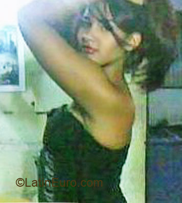 Date this sultry Dominican Republic girl Mabel from La Vega DO5693