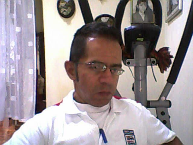 Date this athletic Colombia man Nicolas from Manizales CO5685