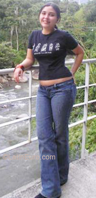 Date this young Colombia girl Veronica Maria from Medellin CO5697