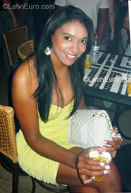 Date this delightful Brazil girl Elisangela from Barretos BR4212