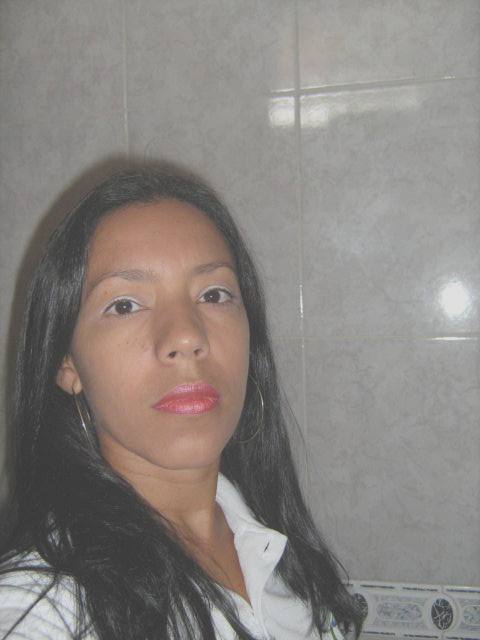 Date this pretty Venezuela girl Jessica from Calabozo VE43