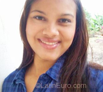 Date this lovely Dominican Republic girl Yesselia from Santiago DO5965