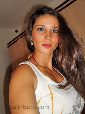 Date this fun Brazil girl Davile from Marica BR4372