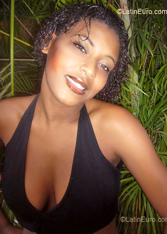 Date this exotic Brazil girl Thaiane from Belford Roxo BR6148