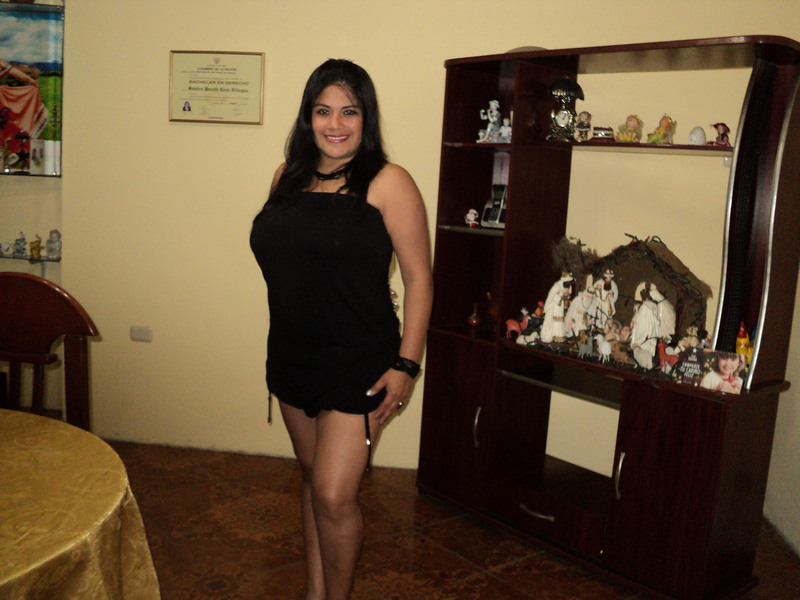 Date this stunning Peru girl Pierina from Lima PE417
