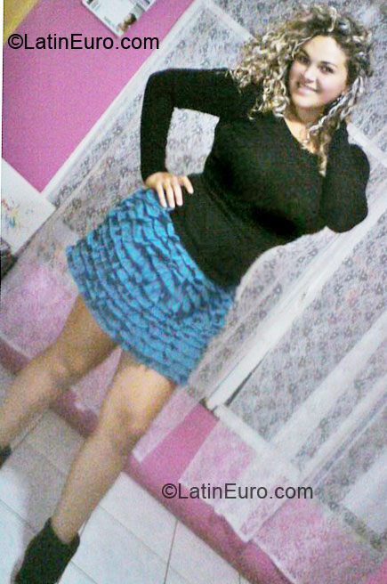 Date this gorgeous Costa Rica girl Cindy from Alajuela CR43