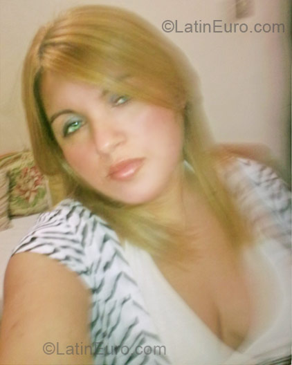 Date this attractive Brazil girl Brigitte from Lima BR4592