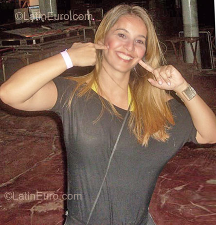 Date this young Brazil girl Patricia from Recife BR4595